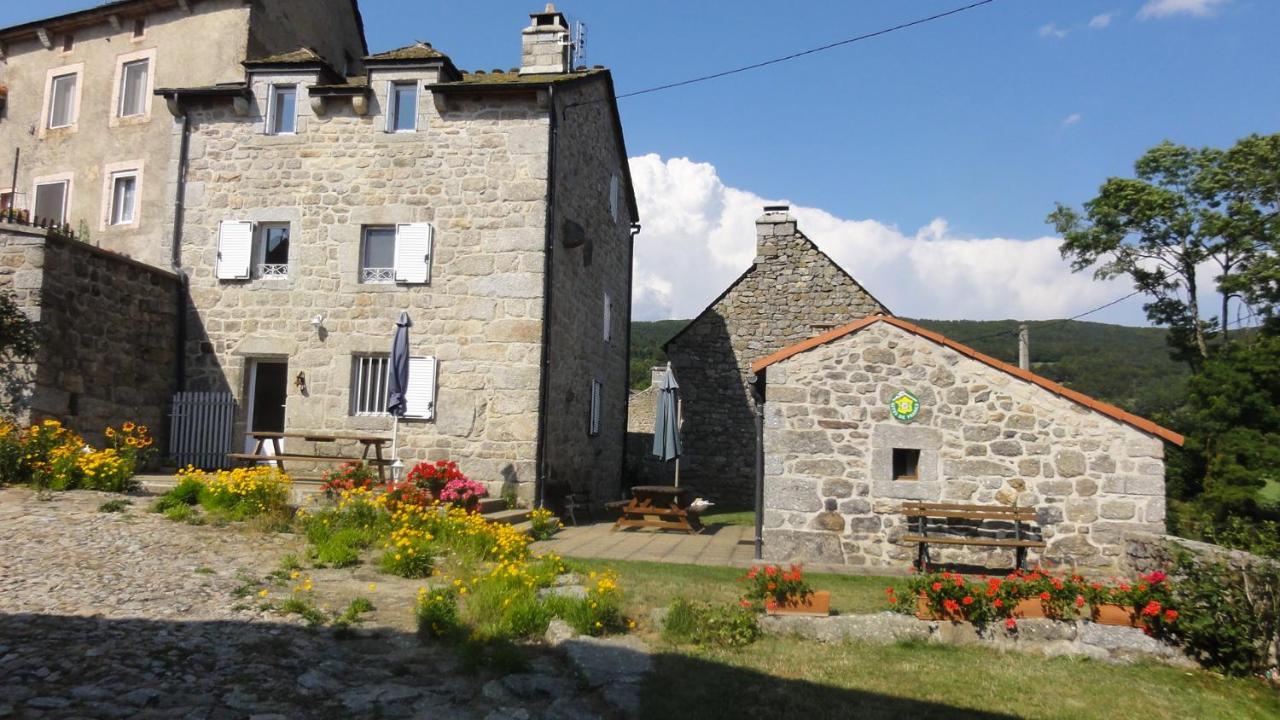 Gite Les Ducs Mialanes Екстериор снимка